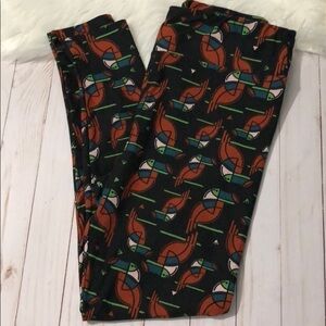 LuLaRoe leggings tall and curvy EUC